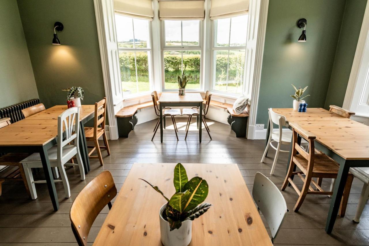 Bed and Breakfast The Old Vicarage Moylgrove Esterno foto